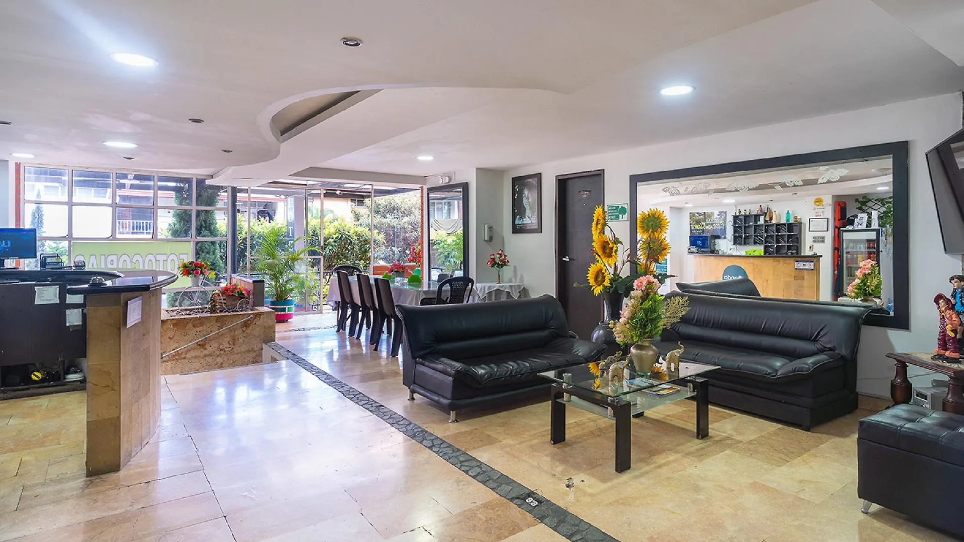 Hotel Casa Blanca Laureles Medellin 3*,  Colombia