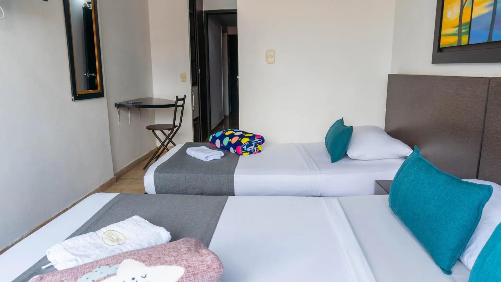 Hotel Casa Blanca Laureles Medellin Colombia