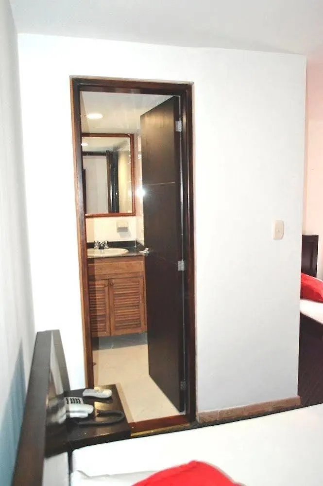 Hotel Casa Blanca Laureles Medellin