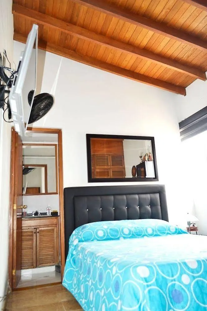 Hotel Casa Blanca Laureles Medellin Colombia