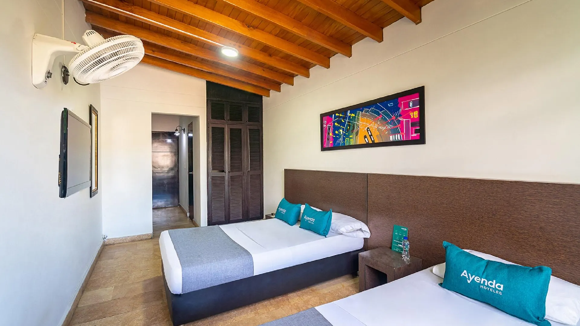 Hotel Casa Blanca Laureles Medellín