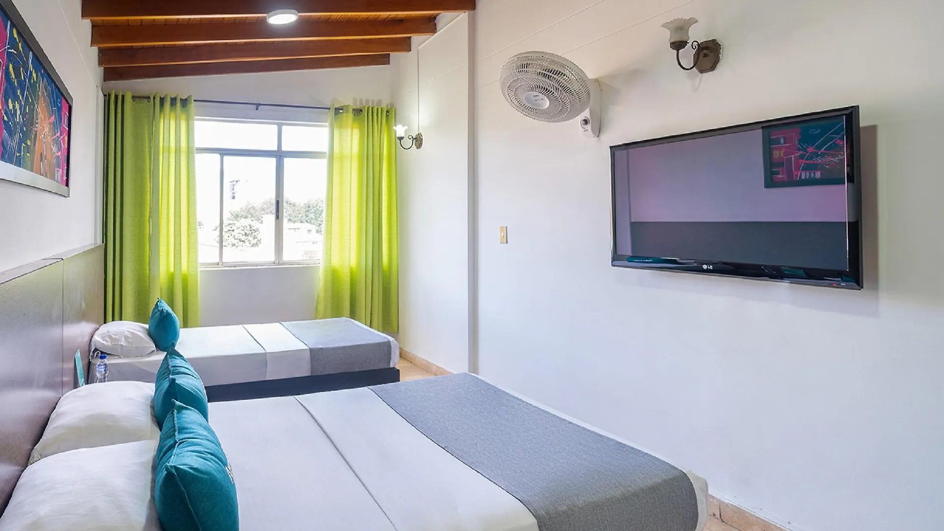 Hotel Casa Blanca Laureles Medellín