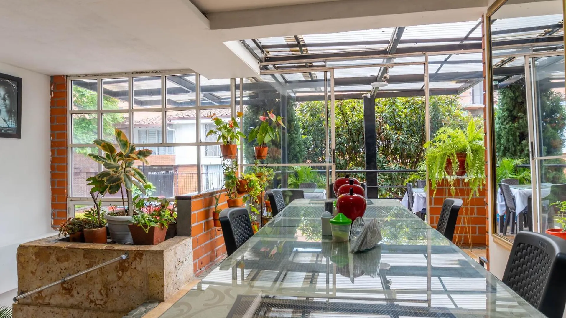 Hotel Casa Blanca Laureles Medellín